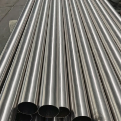 UNS S32615 bezšuvju tērauda caurule
